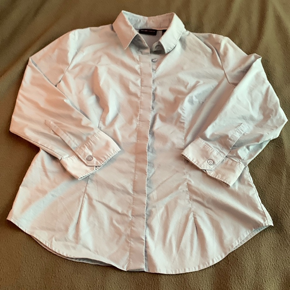 New York & Co blue button up shirt. 3/4 length sleeves.  Dart details. Size M